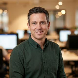 Daniel Carter, listed as Chief Technology Officer at Frank Pledgentance, shown in a profile image